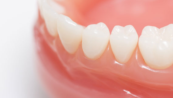 ฟันปลอม คืออะไร