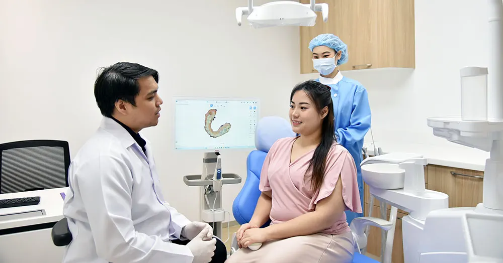 การดูแลรอยยิ้มระหว่างทันตแพทย์และคนไข้